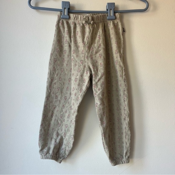 Modern Moments by Gerber Girls 2-Piece Ruffle Top & Jogger Pants Set Size 4T - Picture 8 of 14